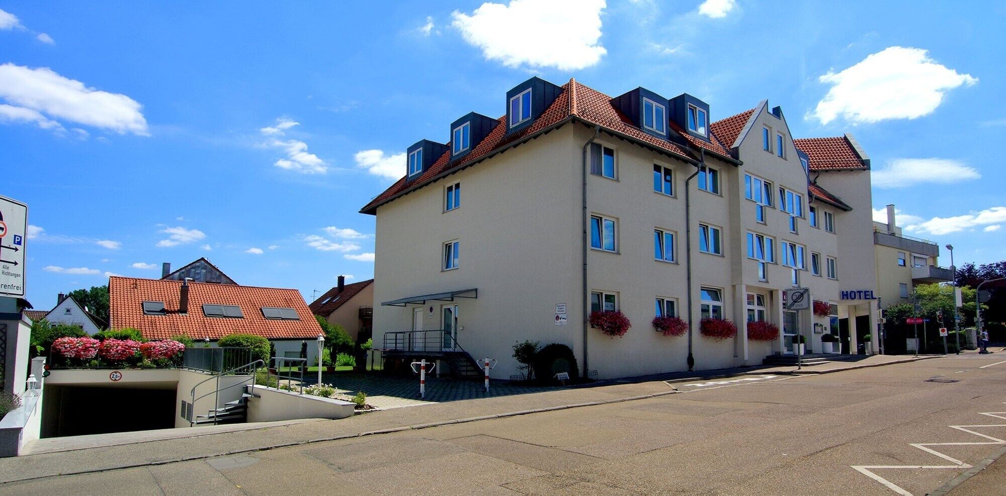 PLAZA Hotel Blankenburg Ditzingen, Sure Hotel Collection Exterior foto